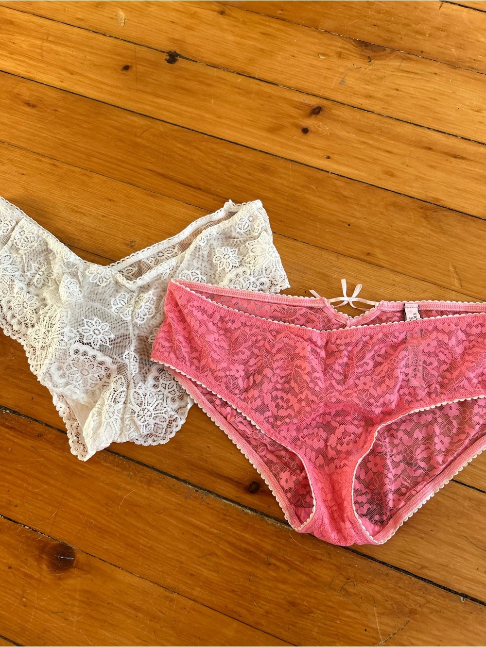 ☀️3/$25 Victoria’s Secret SEXY ILLUSIONS No-show Hiphugger Panty lace set of 2